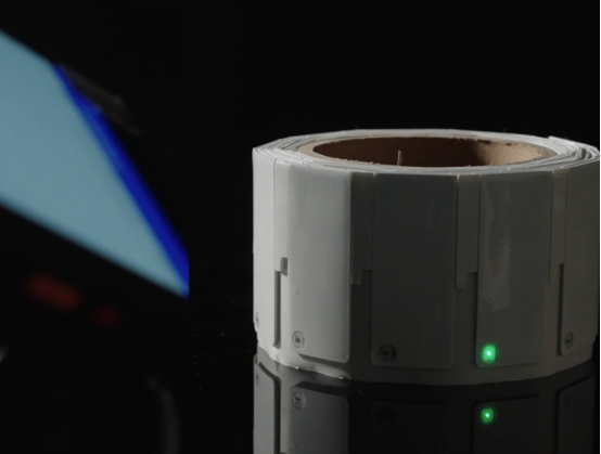innovative flexible anti metal rfid tag with led indicators for enhanced asset visibility-1
