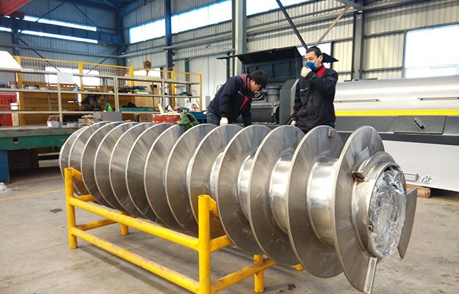 lw horizontal spiral sedimentation centrifuge-5
