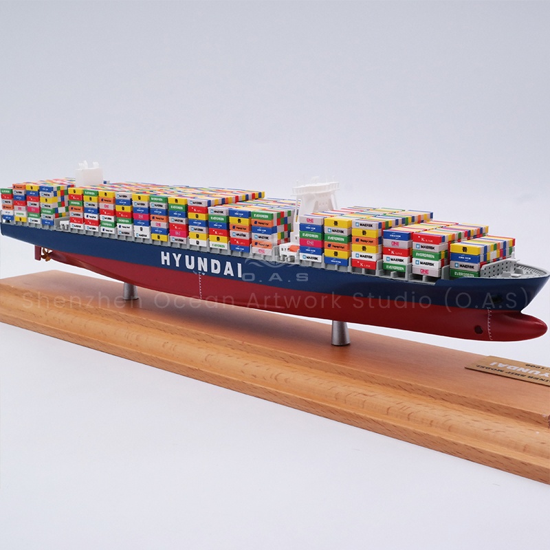 O.A.S 35cm modern container ship model is the perfect combination of exquisite craftsmanship and individual customization. The ship model is realistic in shape and accurately restores the unique structure of modern container ships. Support LOGO customization, enterprises can be the exclusive logo eye-catching, whether placed on the desk, or as a gift, can subtly convey the brand image, highlight the unique charm.Amber@vesselmodel.com Tel: +86 18038048785