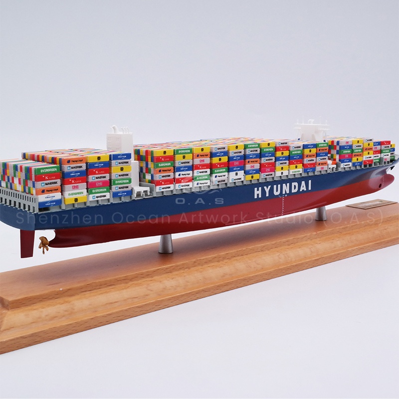 O.A.S 35cm modern container ship model is the perfect combination of exquisite craftsmanship and individual customization. The ship model is realistic in shape and accurately restores the unique structure of modern container ships. Support LOGO customization, enterprises can be the exclusive logo eye-catching, whether placed on the desk, or as a gift, can subtly convey the brand image, highlight the unique charm.Amber@vesselmodel.com Tel: +86 18038048785