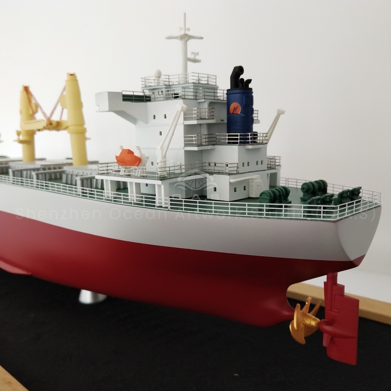 This dry bulk ship model produced by O.A.S presents the elegant style of maritime freight. The hull is solid, the cargo hold is deep, and the lines are smooth, demonstrating the strength of its professional transportation of bulk dry goods.Amber@vesselmodel.com Tel:+86 18038048785