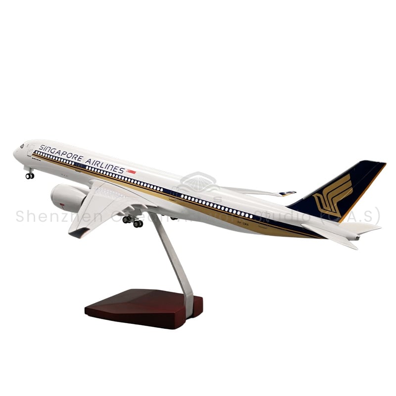 【LA】LED ABS Resin Airplane Model Airbus A350 Singapore Airlines Size 47cm Scale 1:142 with LED Light and Landing Gear