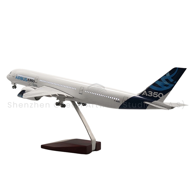 【LA】LED ABS Resin Airplane Model Airbus A350 Size 47cm Scale 1:142 with LED Light and Landing Gear