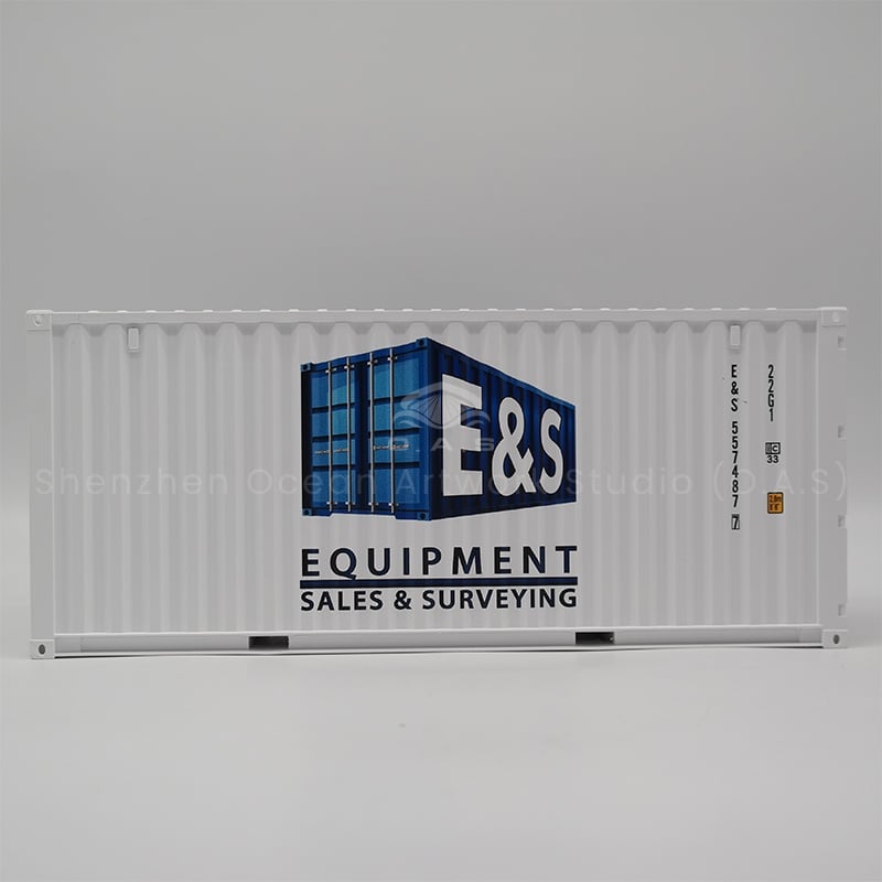 Companies to choose gifts, find O.A.S container factory! Professional custom 20-foot container model, accurately embedded company logo. The model is carefully reproduced as a real container, with lifelike welds and logos. Exquisite workmanship, high quality, as a business gift, employee welfare is extremely suitable, highlighting the company's extraordinary taste, easy to convey the corporate image.Amber@vesselmodel.com Tel:+86 18038048785