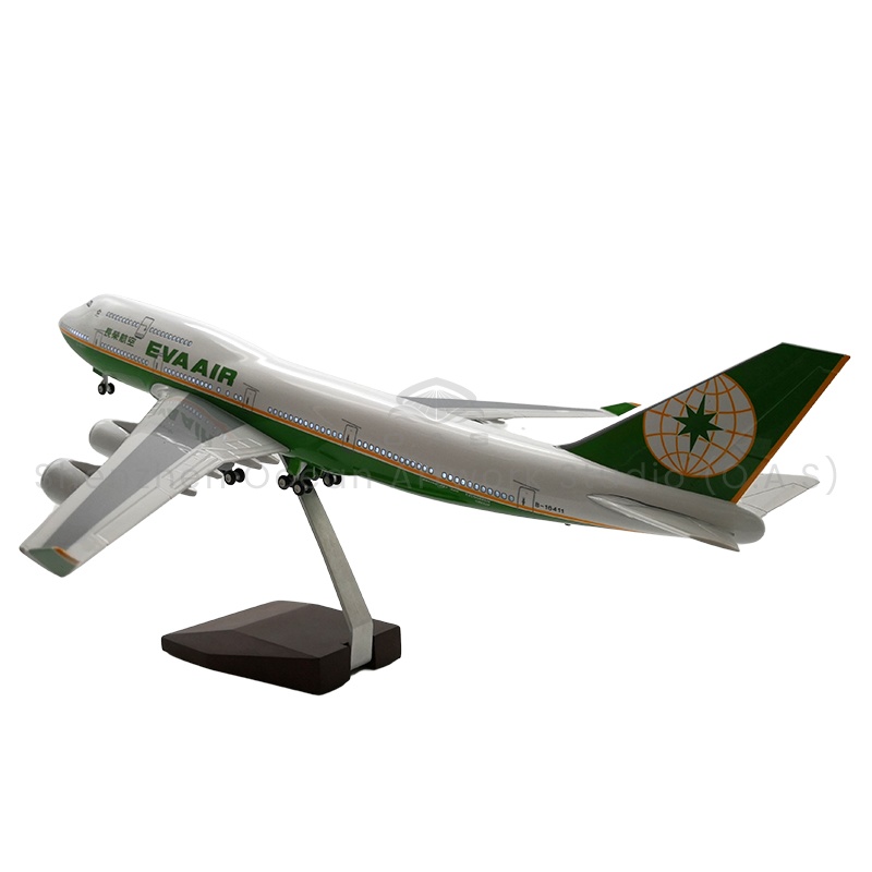 【LA】Flymodell som gave, målestokk 1:150, flymodeller av type 747 fra EVA AIR, 47 cm, Boeing-flymodeller