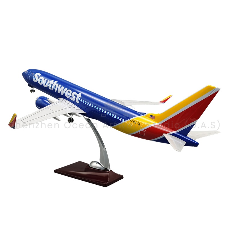 【LA】Model Pesawat Kapal Terbang 1:80 Skala Model Kapal Terbang dengan Lampu Airbus A320 Southwest Airlines 47cm Model Boeing