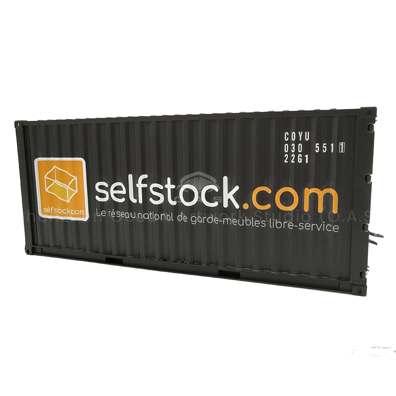 Want to give an original gift? O.A.S Ship Model Factory 20GP engineering container model Don't miss! The model refers to the real engineering container, accurately restore the details, and the texture is full. Provide logo customization service, easy to implant enterprise elements. It is not only suitable for the exhibition to attract attention, enhance brand influence, but also to convey the mind in business exchanges, showing sincerity. Amber@vesselmodel.com Tel: +86 18038048785