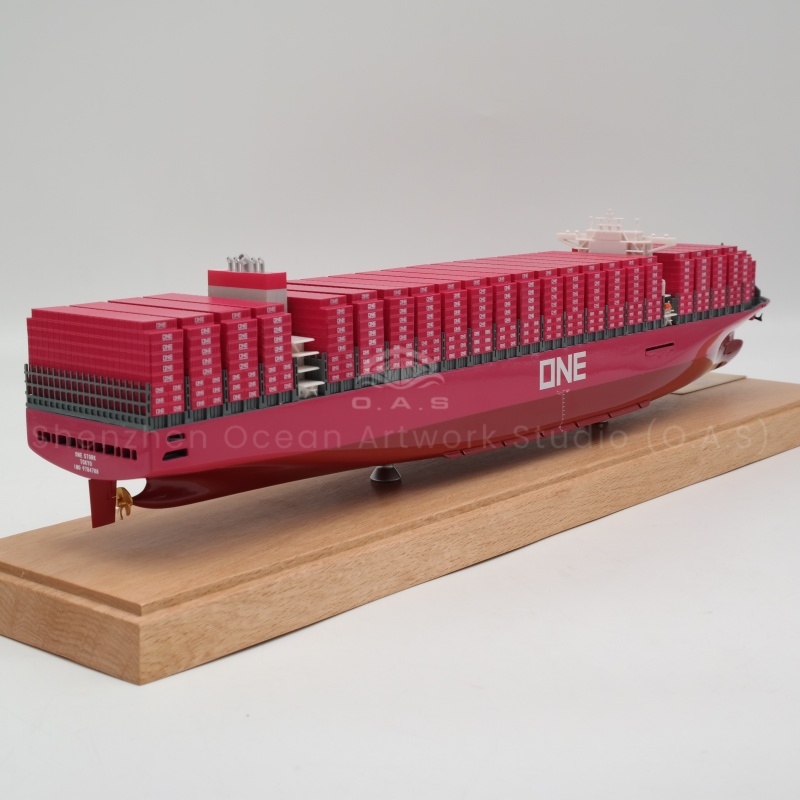 O.A.S ship model factory crafted 45cm ONE alloy container ship model, fully support LOGO customization service. High quality alloy is selected to cast the solid texture of the ship model and accurately restore the characteristics of ONE ship. Through fine technology, the enterprise's exclusive LOGO is cleverly integrated into the ship body to create a unique shipping gift, showing the enterprise's extraordinary bearing.Amber@vesselmodel.com Tel: +86 18038048785