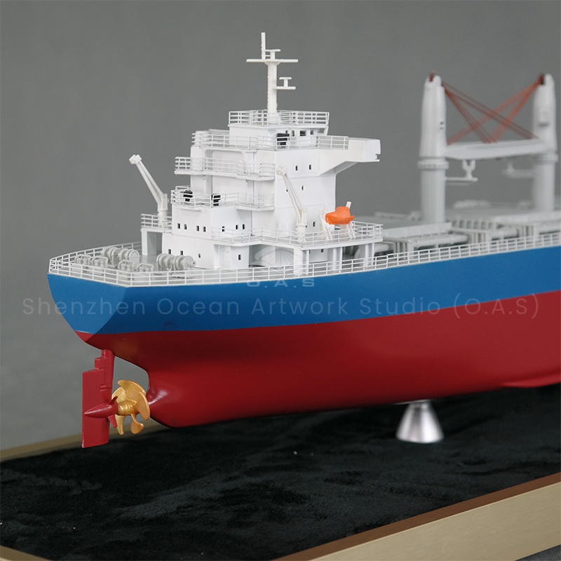 This five-cabin dry bulk carrier model produced by O.A.S is a detailed replica of the maritime transport giant. Whether it is a collection of nautical models or an educational display, it can perfectly present the maritime style and transportation strength of dry bulk carriers.Amber@vesselmodel.com Tel:+86 18038048785