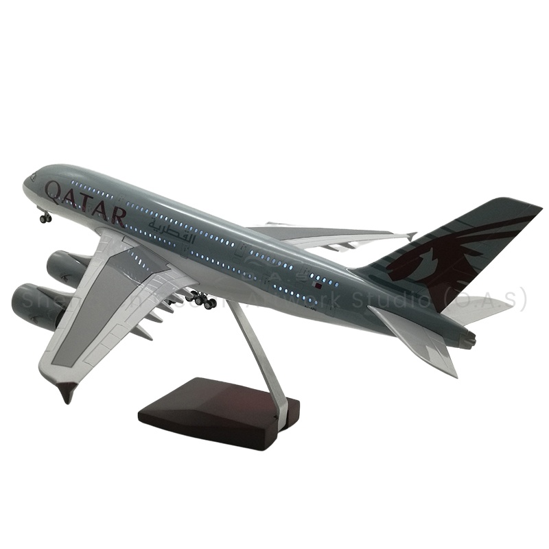【LA】LED ABS Resin Airplane Model Airbus 380 Qatar Airways Size 46cm Scale 1/160 with LED light and Landing Gear