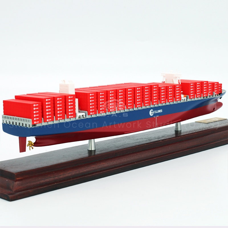 Shipping enterprises do not miss! This container container ship model produced by O.A.S supports mass customization, which is an excellent shipping display gift. The ship model is carefully built according to the real ship type, and the details of the ship body and container are highly restored. Enterprises can customize exclusive logos for exhibitions and exhibition halls to easily attract attention and help enterprises show their strong strength and industry style.Amber@vesselmodel.com Tel: +86 18038048785
