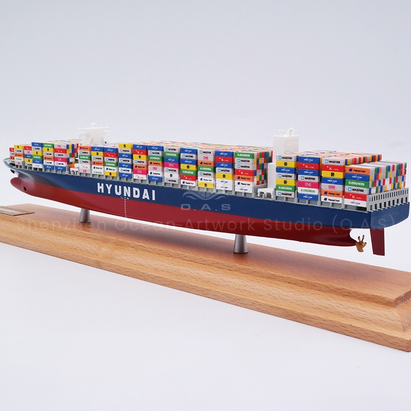 O.A.S 35cm modern container ship model is the perfect combination of exquisite craftsmanship and individual customization. The ship model is realistic in shape and accurately restores the unique structure of modern container ships. Support LOGO customization, enterprises can be the exclusive logo eye-catching, whether placed on the desk, or as a gift, can subtly convey the brand image, highlight the unique charm.Amber@vesselmodel.com Tel: +86 18038048785
