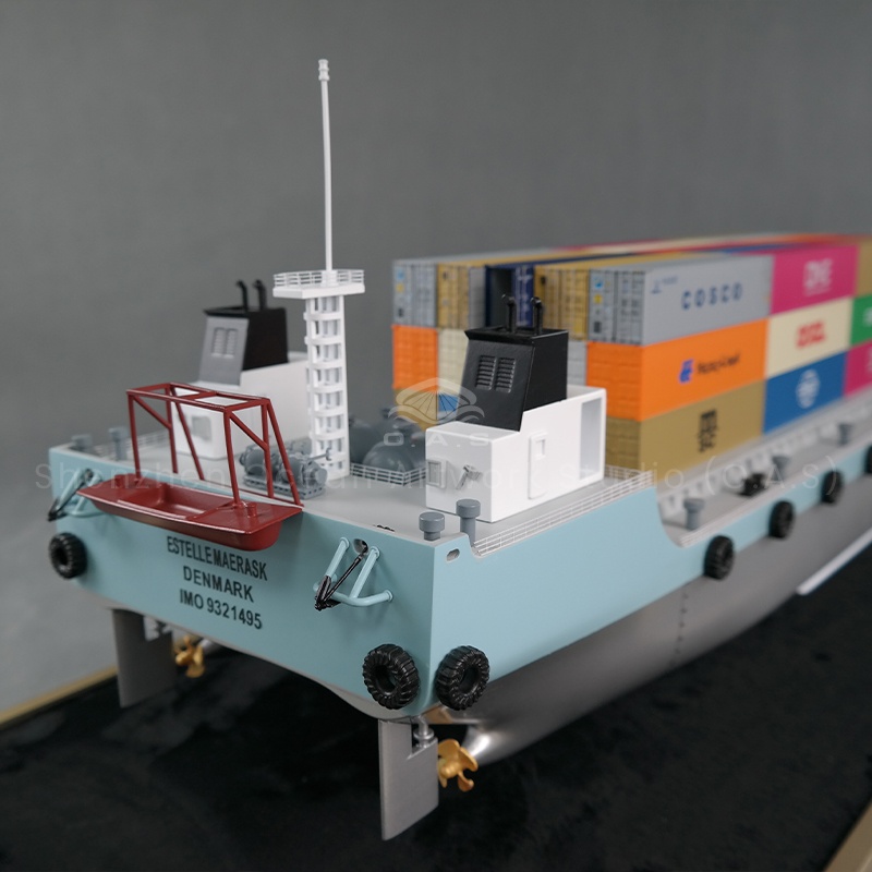 O.A.S produced this 100cm Maersk container ship model, specially customized for enterprises. In accordance with the Maersk classic ship form, every detail is accurately restored, from the solid hull to the neatly arranged containers, which are highly simulated. Can be integrated into the enterprise exclusive elements, such as logo, characteristic painting. Whether it is enterprise exhibition hall display, or business gifts, all show the extraordinary taste and strength of the enterprise.Amber@vesselmodel.com Tel: +86 18038048785