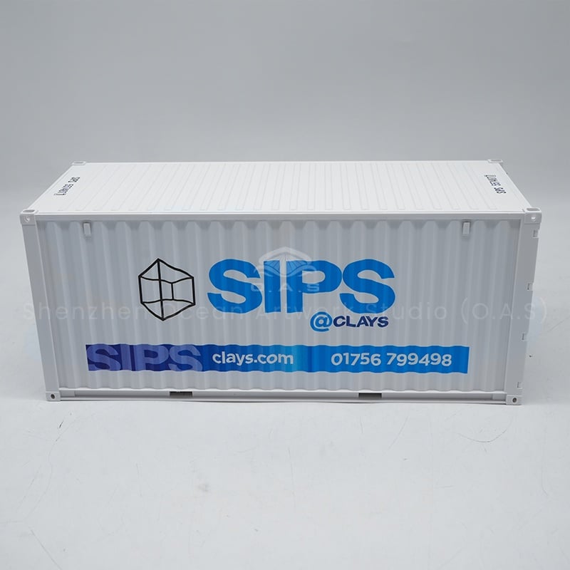 O.A.S manufacturers ingenuity to create 1:20 container model, to provide a full range of logo customization services. The model is meticulously reproduced from the real container, from the weld lines to the signage, every detail is taken care of. The logo of the shipping company is integrated into the exhibition as a hand gift and customer appreciation gift, which can not only highlight the professionalism of the brand, but also effectively enhance the brand exposure. Amber@vesselmodel.com Tel: +86 18038048785