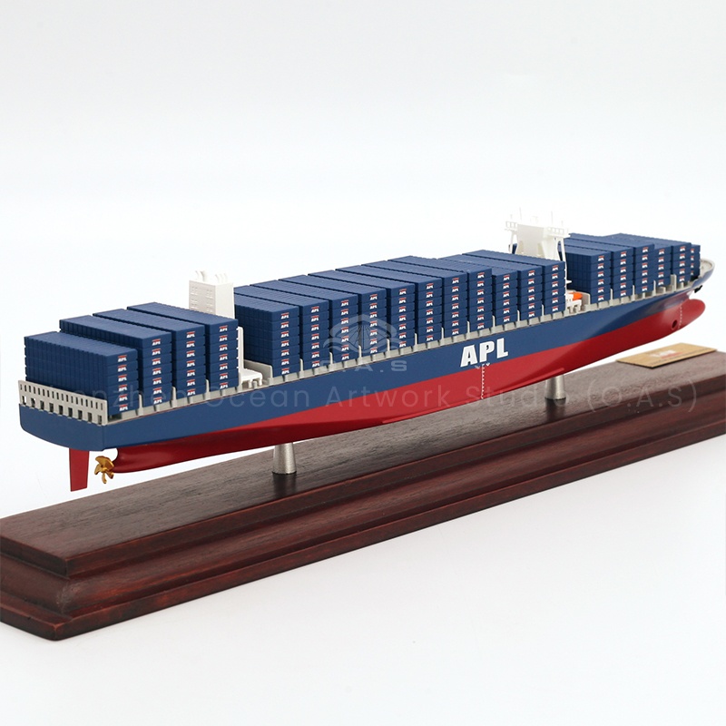 Professional ship model customization service attack! Small batch custom container ship model, to meet the diverse needs of enterprises. The cargo ship model is customized, accurately reproduced according to the real ship type. Support to customize, turn your ideas into real objects. Whether it is the strength of the enterprise or the characteristic samples created by the shipyard, it can be perfectly satisfied, exquisite craftsmanship and worry-free customization.Amber@vesselmodel.com Tel: +86 18038048785