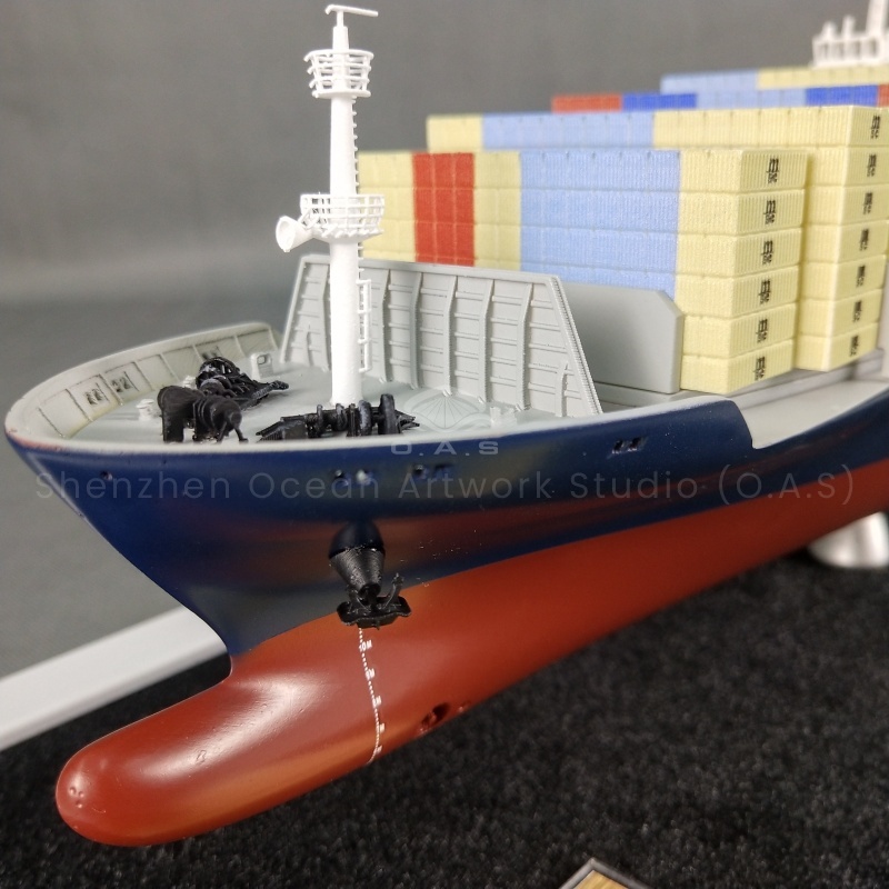 O.A.S simulation ship model factory, focusing on customizing all kinds of fine ship models. This 65cm container ship model can be developed and customized according to needs, from the hull structure to the details of the decoration, are carefully carved. As an opening gift, it means