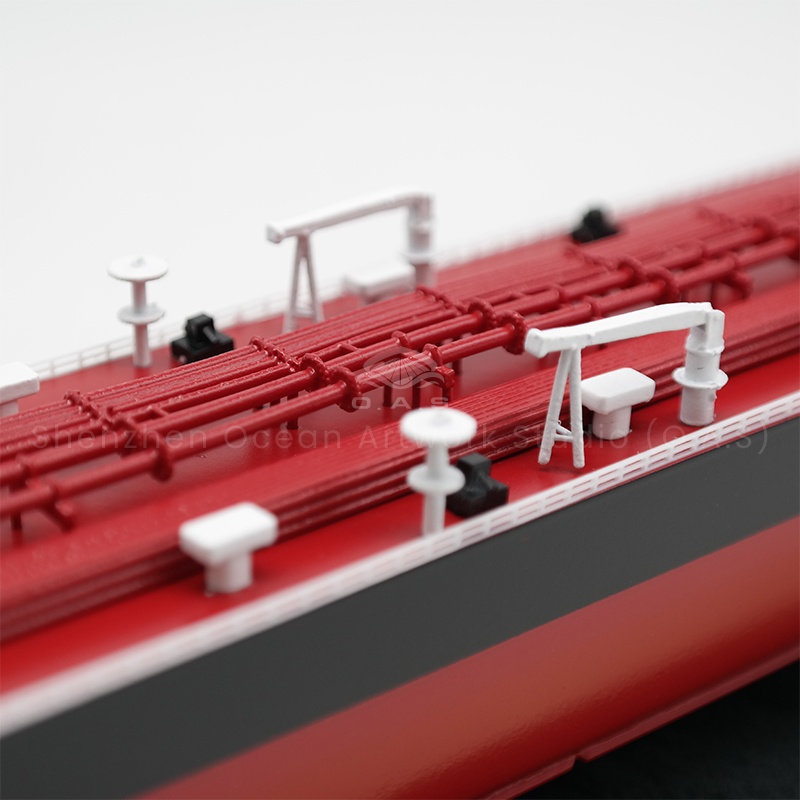 O.A.S produced this customized 35cm simulation bulk carrier ship model for the enterprise, demonstrating the strength and industry status of the enterprise's Marine logistics. We focus on small batch customization, ship model based on real bulk carriers, accurate restoration of every detail. Placed in the company, it can be used as an atmospheric decoration, but also to convey the spirit of enterprise sailing ahead, welcome to consult and customize.Amber@vesselmodel.com Tel: +86 18038048785