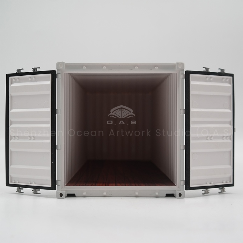 The O.A.S factory, with its exquisite craftsmanship, can customize your 1:20 shipping container model. From the box structure to the surface logo, the model is an accurate replica of the real container for an immersive experience. At the same time, support logo customization, whether it is corporate promotion, activity sweepstakes, or collection display, can meet the needs, with quality and creativity, to create a unique model for you. Amber@vesselmodel.com Tel: +86 18038048785