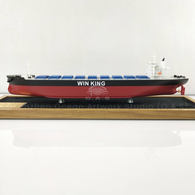 This nine-cabin dry bulk carrier model produced by O.A.S shows the majestic appearance of a large dry bulk carrier in detail. The nine cargo holds are arranged neatly, the hull design is scientific, the proportion is coordinated, and the craftsmanship is exquisite. The appearance of the model is highly simulated, and every detail has been carefully crafted.Amber@vesselmodel.com Tel:+86 18038048785
