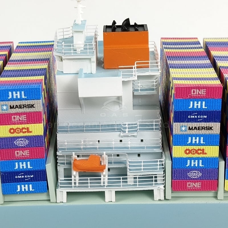 O.A.S simulation ship model factory focus on enterprise customization, launched 65cm opening gift container ship model. From the construction of the ship frame to the texture of the container, it is meticulous. This ship model carries the meaning of setting sail, whether it is a business opening celebration or a gift to a business partner, it can highlight the taste and convey the beautiful vision.Amber@vesselmodel.com Tel: +86 18038048785
