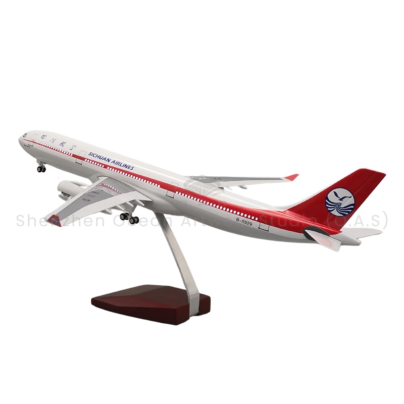 【LA】LED ABS Resin Airplane Model Airbus 330 Sichuan Airlines Size 47cm Scale 1:135 with LED Light and Landing Gear