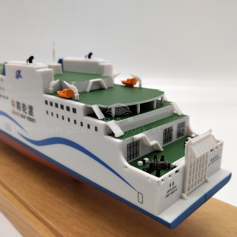 O.A.S produced this 37cm New Xiangxuelan China-South Korea ferry model, exquisite restore the style of the real ship. It is scaled down but meticulously detailed, from the hull lines to the ship's facilities. As if the 10,000 tons of giant ship concentrated in the palm, let people intuitively feel the charm of the