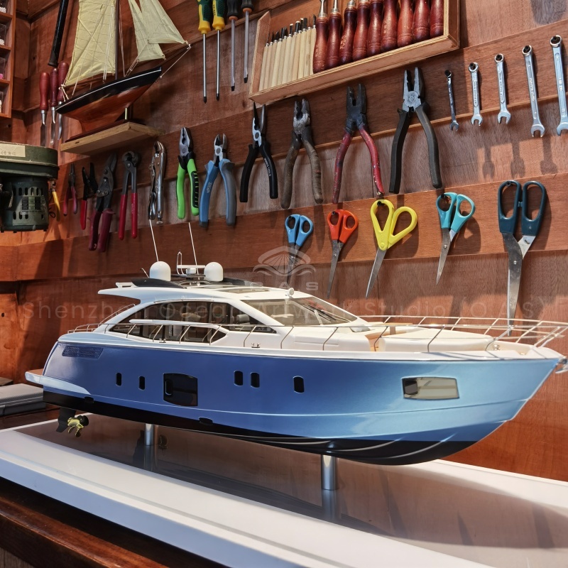 Club wants to show extraordinary style and strength? O.A.S undertake 75cm Solemar luxury yacht model mass customization services. According to Solemar, every detail is carefully crafted, smooth ship body and exquisite interior are highly restored. Mass production to ensure the duration and quality, can be integrated into the club elements, used as a display, activity prizes, full luxury charm.Amber@vesselmodel.com Tel: +86 18038048785