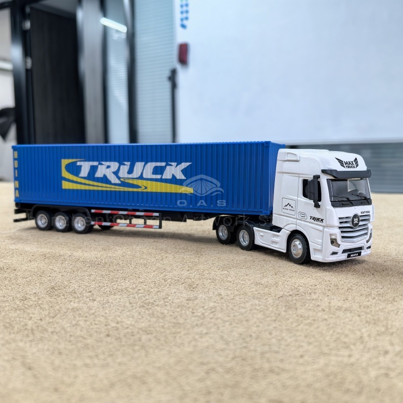O.A.S ship model factory, 17 years of precision model customization, launched 1:50 alloy container truck model. Carefully selected alloy, both texture and durability, accurately restore the details of the container truck. Support batch LOGO customization, create exclusive logos for enterprises, and efficiently meet the needs. Whether it is accompanied by activities, or publicity and display, it can help upgrade the corporate image! Amber@vesselmodel.com Tel: +86 18038048785