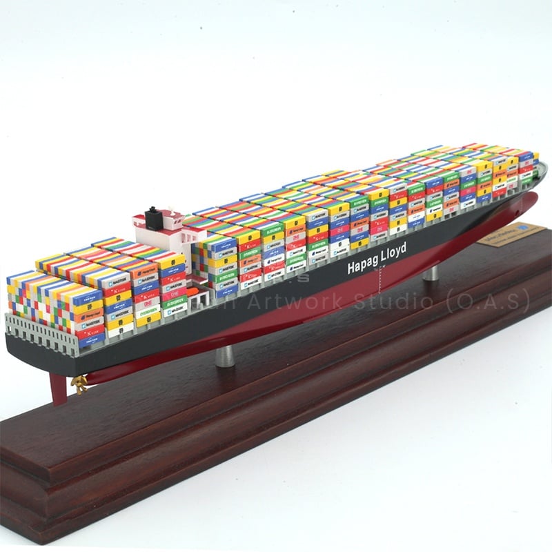 O.A.S This Hapag-Lloyd container ship model, support to figure customization. All you need to do is provide a design and we can incorporate unique elements, from corporate logos to creative patterns. Realistic and restored ship shape, stacked orderly containers, as display goods, whether in the exhibition or office area, can attract attention, show the unique style of the enterprise.Amber@vesselmodel.com Tel: +86 18038048785
