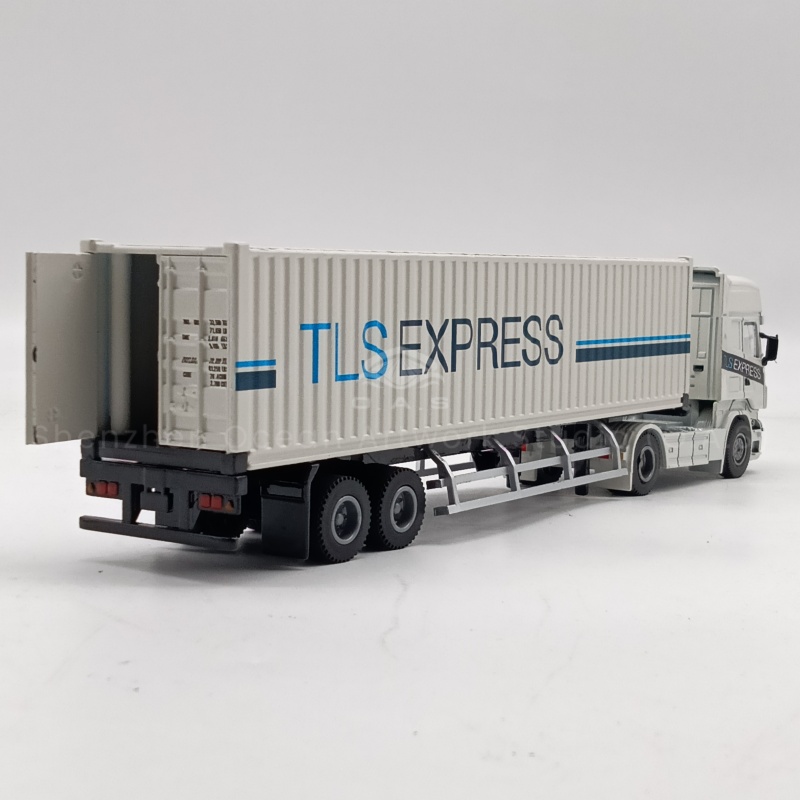 O.A.S ship model factory has focused on model customization for 17 years, and carefully created 1:50 custom alloy container car Benz collection card model. Carefully selected alloy material, durable and excellent texture, the appearance and details of the Mercedes-Benz collection card are accurately restored. The logo can be customized according to the company's needs, and the brand elements are perfectly integrated. As a company gift, show the mind and style, quality assurance, free mail home. Amber@vesselmodel.com Tel: +86 18038048785