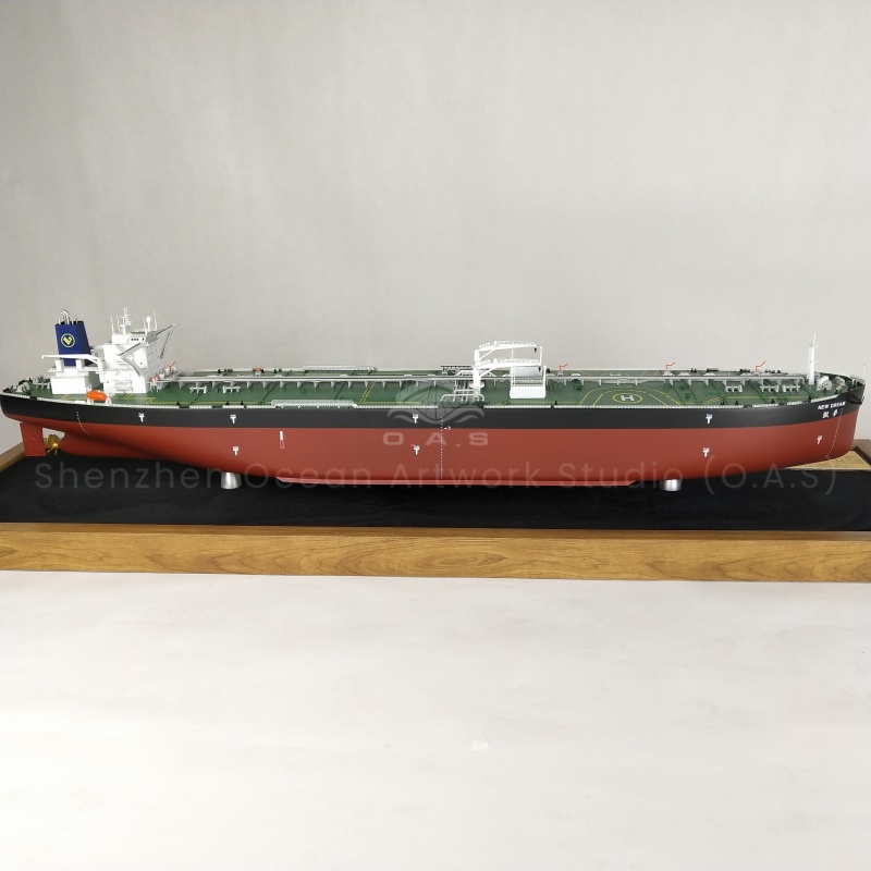 O.A.S can customize 100CM oil ship model drawings. The experienced team based on the real oil tanker design, taking into account the appearance of beauty and structural accuracy. From the outline of the hull to the interior cabin layout, the drawings are detailed to help you create your own ship model and easily attract the attention of the audience at the exhibition.Amber@vesselmodel.com Tel: +86 18038048785