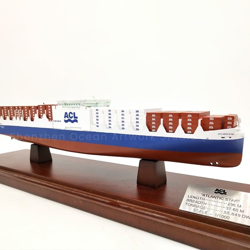 O.A.S produced this 30cm simulation container ship model customization start! Professional team with exquisite technology, according to the real ship type carefully developed. Although the size is compact, details such as ship structure and container stacking are accurately restored. Support personalized customization, whether it is a unique painting, or exclusive logo, can be integrated into it to create a unique ship model boutique.Amber@vesselmodel.com Tel: +86 18038048785