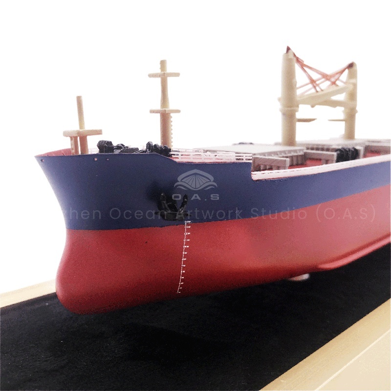 O.A.S produced this 35cm five-cabin bulk carrier model, specially customized for enterprises. Although the size is exquisite, the craftsmanship is exquisite, the layout of the five cabins is clear, the hull is smooth and the details are lifelike. Batch placed in the company, not only shows the enterprise's focus on the shipping field, but also means that the enterprise in the business sea, full of wind and waves, to help create a positive office atmosphere.Amber@vesselmodel.com Tel: +86 18038048785