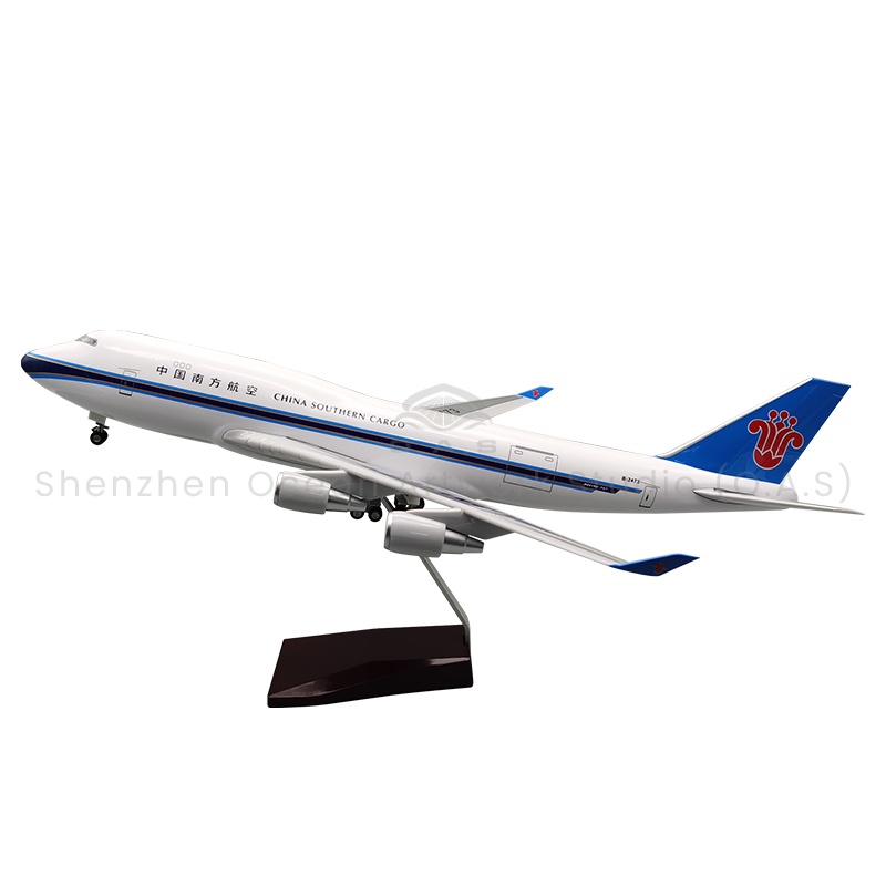 【LA】Aircraft Plane Model for Gift 1:150  Scale Model Aircrafts 747 China Southern 47cm Boeing Model Airplanes