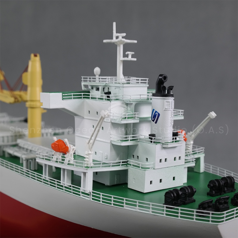 O.A.S produced this five-cabin bulk carrier model, the exquisite epitome of maritime freight. The five cargo holds are arranged neatly, the hull lines are smooth, and the details are refined. Whether it is used as a collection for sailing enthusiasts or for educational display, it can perfectly present the style of the bulk carrier.Amber@vesselmodel.com Tel:+86 18038048785