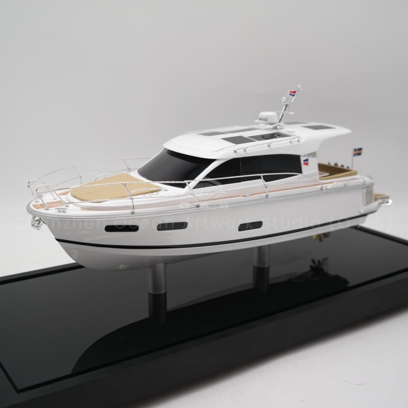 【LAC】Customized 35.6cm Riva Yacht Cruise Ship Model Handmade Cruise Crafts Featuring Sunseeker Princess Other Yacht Brands Gift