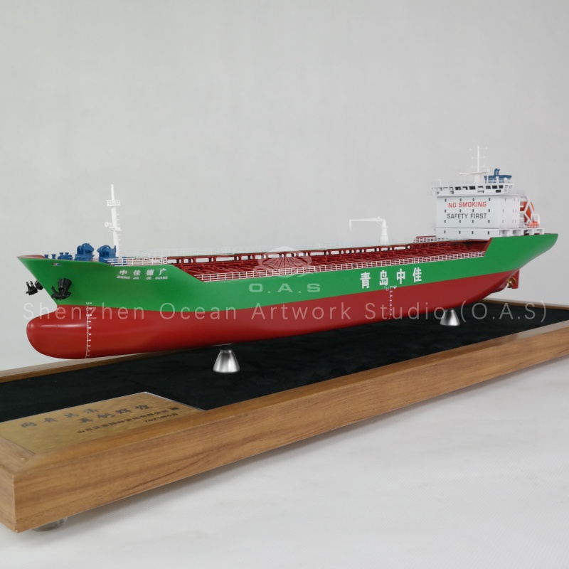 What Skills Define a High-Quality Model Boat Maker