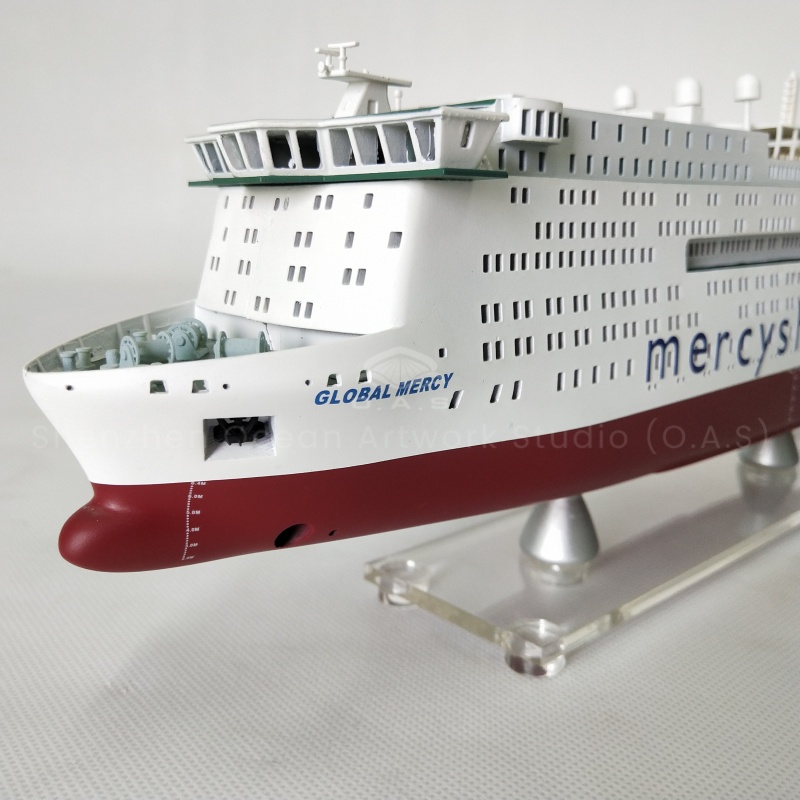 This model of hospital ship produced by O.A.S is a delicate miniature of a medical rescue ship. The model shows the medical facilities and rescue capabilities of the hospital ship, and is a handicrafts with both ornamental and educational significance.Amber@vesselmodel.com Tel:+86 18038048785