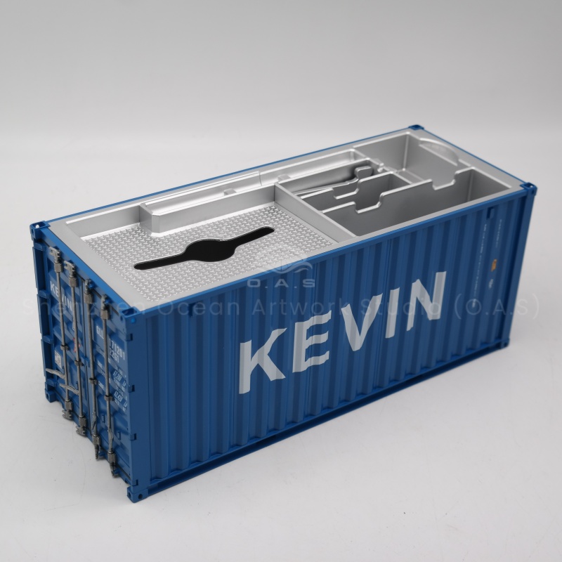 O.A.S ship model factory focuses on creating 1:20 shipyard container tissue box model, empowering the corporate brand! With shipyard container as the prototype, 1:20 exquisite restoration, unique appearance. Support corporate logo customization, placed in the office area, conference room, or as a business gift, can cleverly display the corporate image, enhance brand recognition, quickly customized! Amber@vesselmodel.com Tel: +86 18038048785