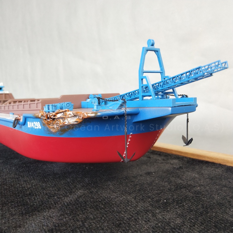 The ore carrier model produced by O.A.S is an exquisite replica of a large ore carrier, perfectly displaying its large hull, robust construction and efficient handling system. It can be used for navigation education or as a beautiful tabletop decoration.Amber@vesselmodel.com Tel:+86 18038048785