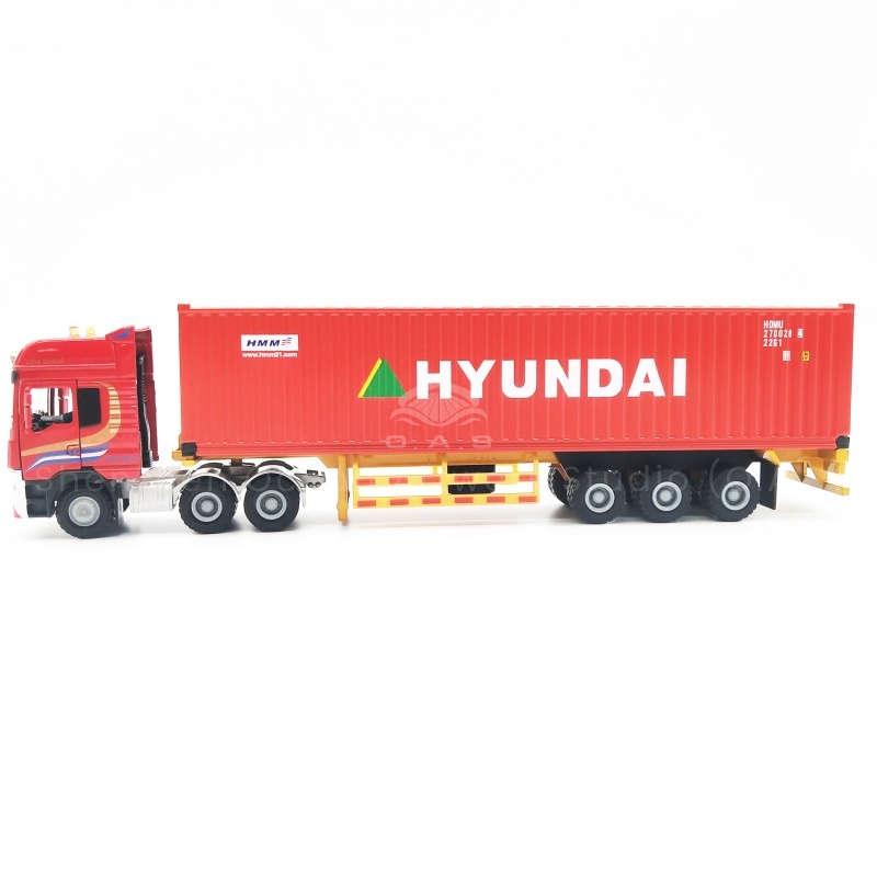 O.A.S ship model factory, specializing in customized 1:50 container truck model company gifts. We use exquisite technology to create a set of card model, highly restore the details of the real car, quality. It can be integrated into exclusive elements according to the needs of the company, whether it is business contacts, or employee benefits, it can perfectly convey the company's heart and highlight the unique style. Amber@vesselmodel.com Tel: +86 18038048785