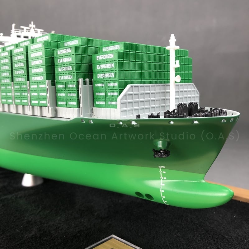 O.A.S ship model manufacturers, focusing on the enterprise to order 65cm shipping company container ship model. Based on 18000TEU ship type, carefully carved, ship structure, container details lifelike. As an opening gift, this ship model not only highlights the close relationship between the enterprise and the shipping industry, but also carries the beautiful meaning of setting sail and booming development.Amber@vesselmodel.com Tel: +86 18038048785