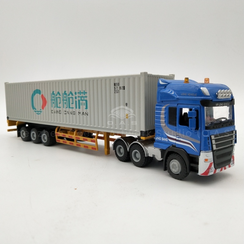 O.A.S Model Factory has been focusing on model customization for 17 years, bringing 1:50 container truck models for display. Selected alloy material, strong and outstanding texture. Strictly built according to the real car 1:50, from the front to the container, the details are accurate. Support customized, whether it is the exhibition eye-catching exhibits, or high-end business gifts, can perfectly meet the needs. Amber@vesselmodel.com Tel: +86 18038048785