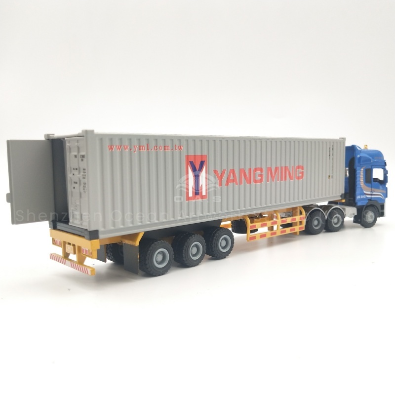 Freight forwarding industry want to send a unique company gift? O.A.S container truck model manufacturers, focusing on 1:50 freight forwarding collection card model customization. Accurate restoration of vehicle details, rugged. It can cleverly implant company elements, whether it is business rewards or employee incentives, which can perfectly highlight the professionalism and intentions of freight forwarding enterprises. Amber@vesselmodel.com Tel: +86 18038048785