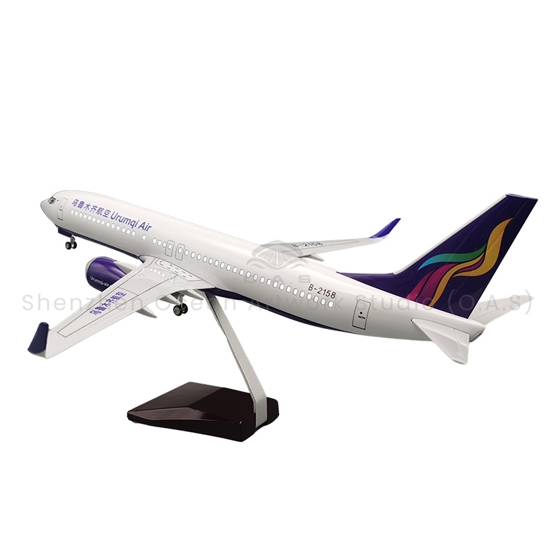 【LA】Aircraft Plane Model for Gift 1:85 Scale Model Aircrafts 737-800 Urumqi Airlines 47cm Boeing Model Airplanes