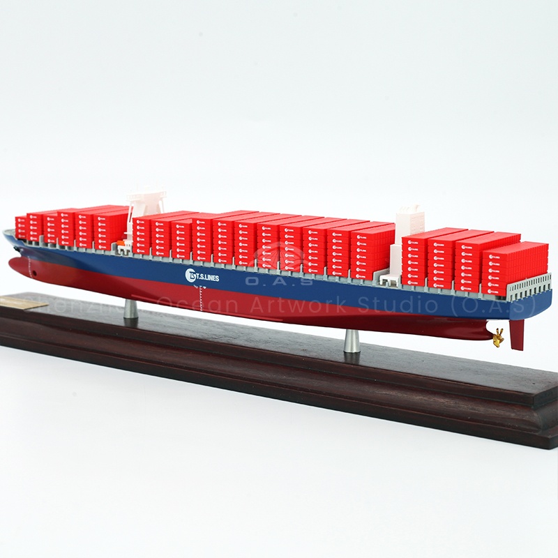 Shipping enterprises do not miss! This container container ship model produced by O.A.S supports mass customization, which is an excellent shipping display gift. The ship model is carefully built according to the real ship type, and the details of the ship body and container are highly restored. Enterprises can customize exclusive logos for exhibitions and exhibition halls to easily attract attention and help enterprises show their strong strength and industry style.Amber@vesselmodel.com Tel: +86 18038048785