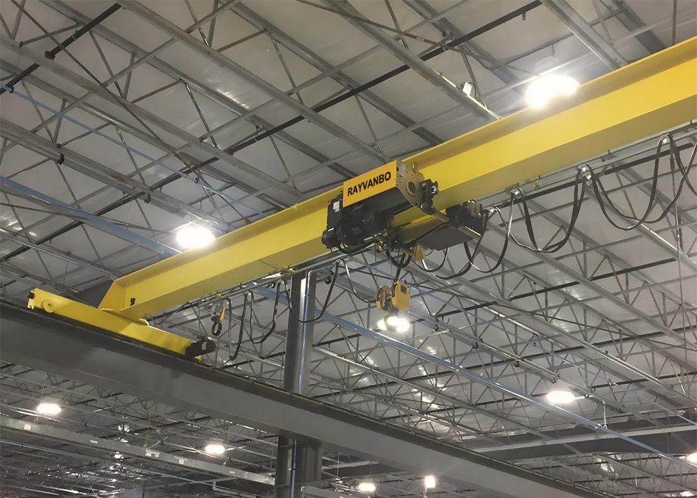 What is the relationship between crane and electric hoist？