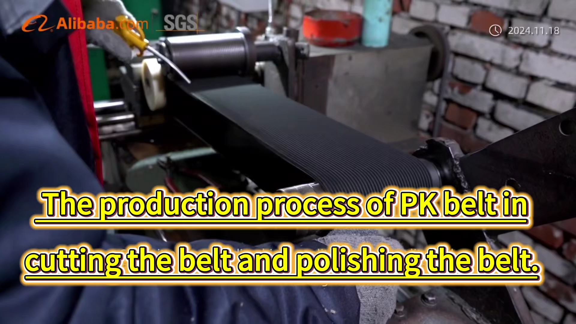 Der Produktionsprozess des PK-Riemenschneidens und Polierens