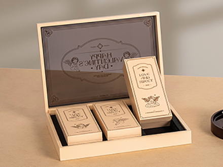 How Full-Screen Boxes Create Memorable Valentine’s Day Gifts