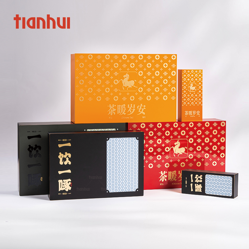Tianhui Premium Flip-Top Lacquer Gift Box Magnetic Design Custom Printing Rigid Box
